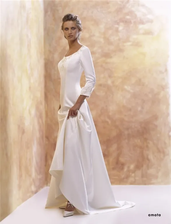 100% pure Silk Satin fabric light ivory colour 44&quot; wide 60 GMS