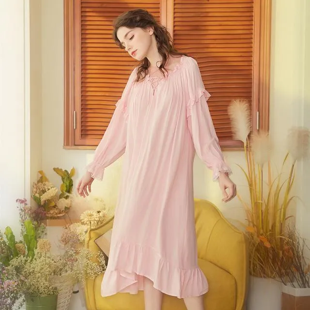 2019 new Women Cotton sweet Long Nightdress Female Vintage Lace Sleepwear Sweet Princess Nightgown Soft Elegant Sleepshirts