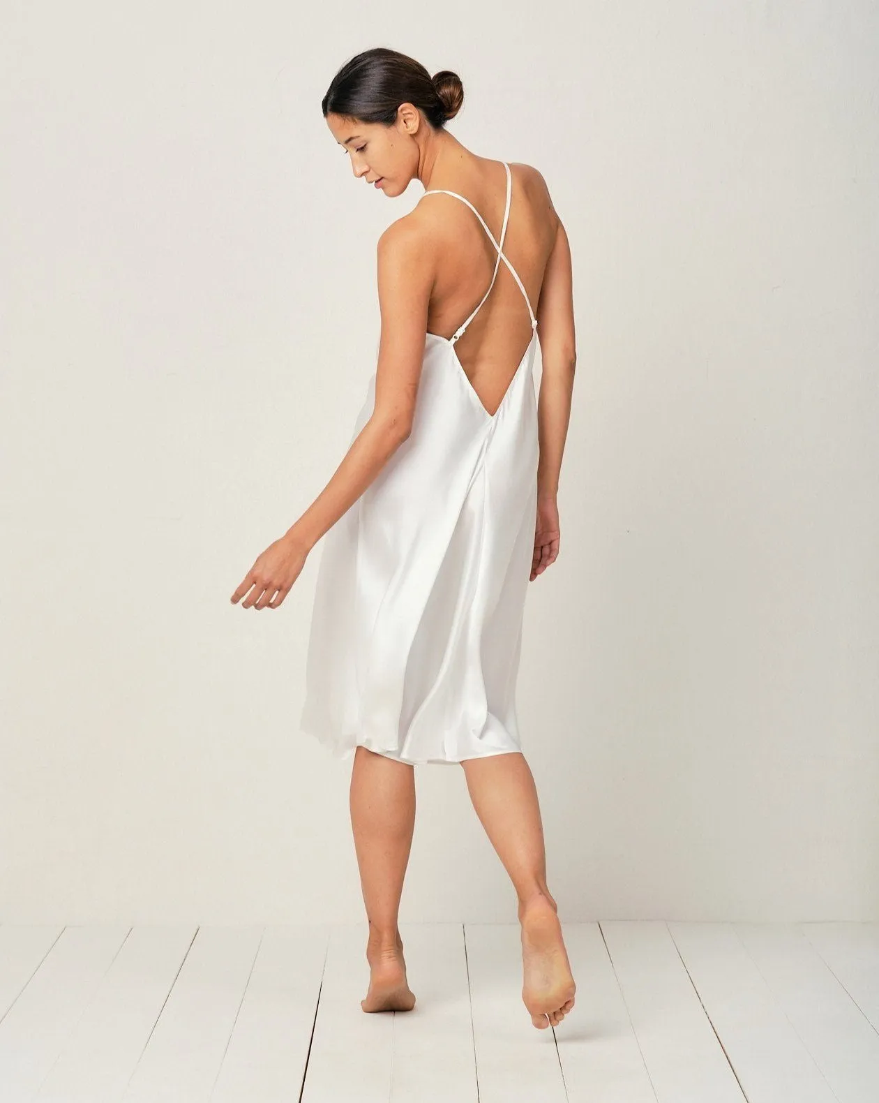 Clara Silk Nightgown in Moonlight White