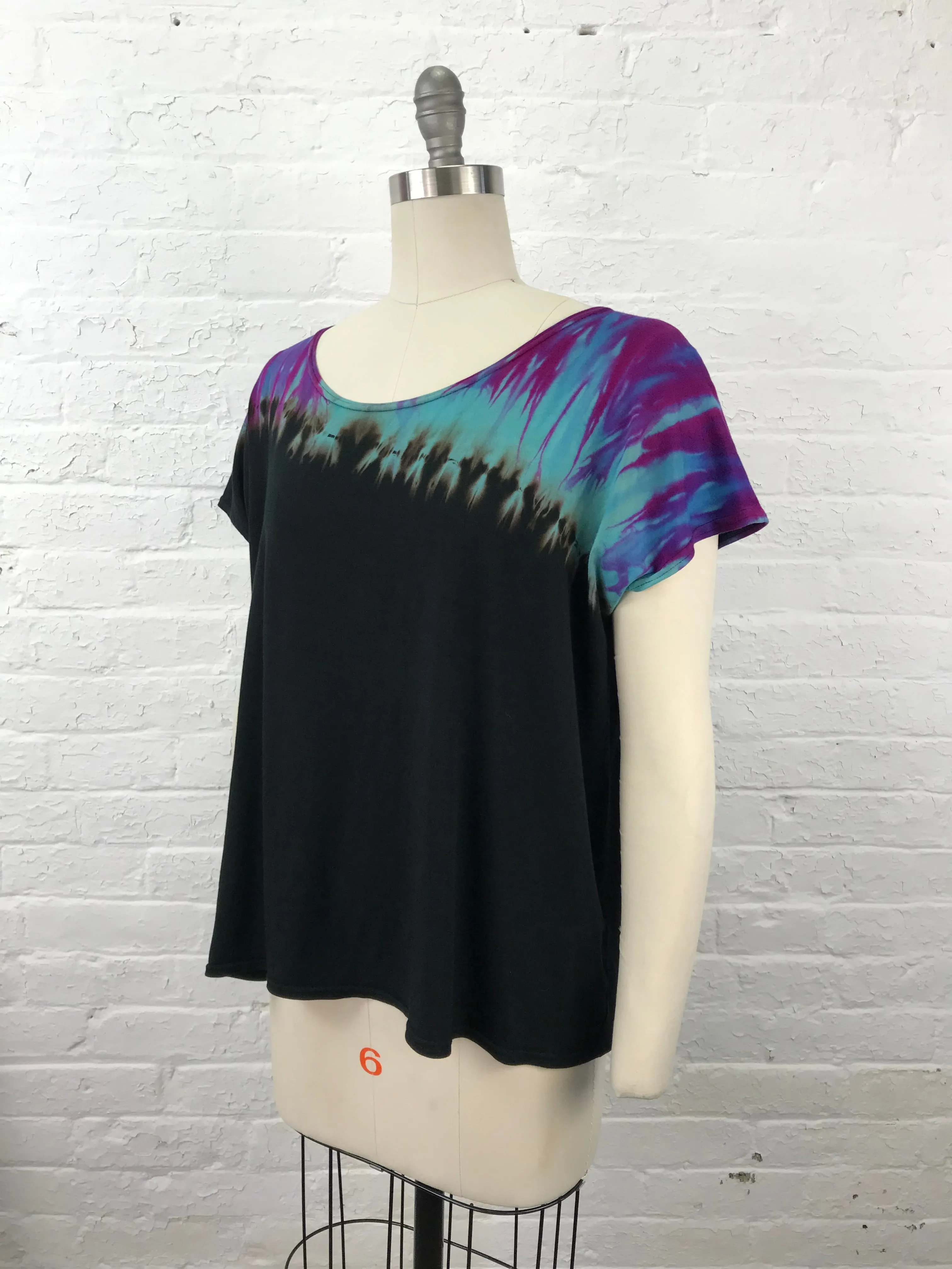 Elsie Top in Hawaiian Holiday Drift