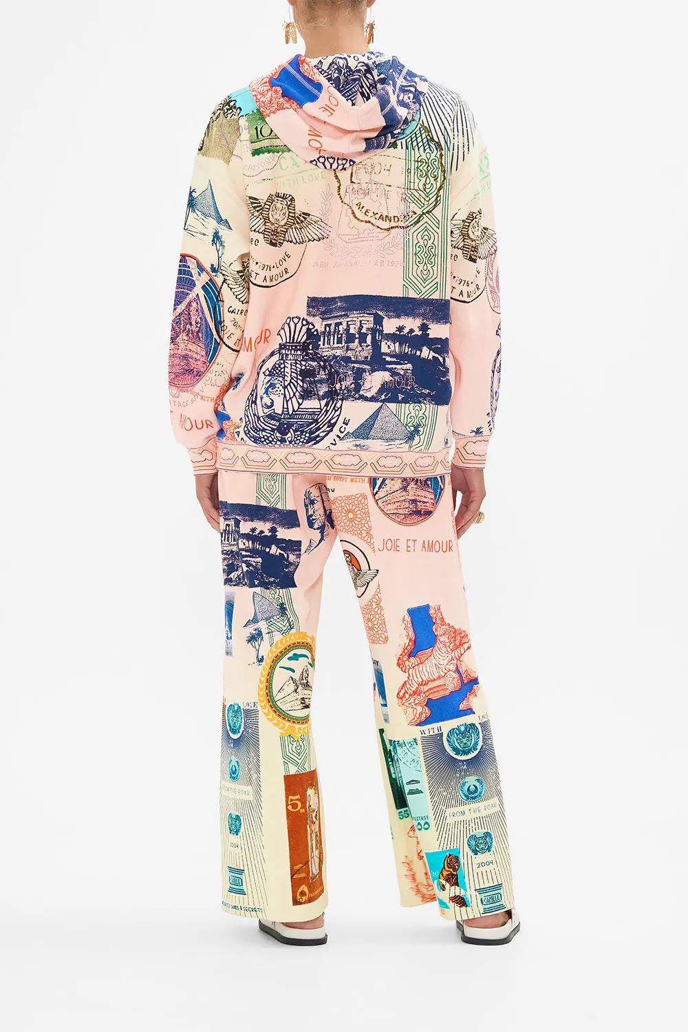 HOODY WITH POCKETS HAUTE PASSPORT