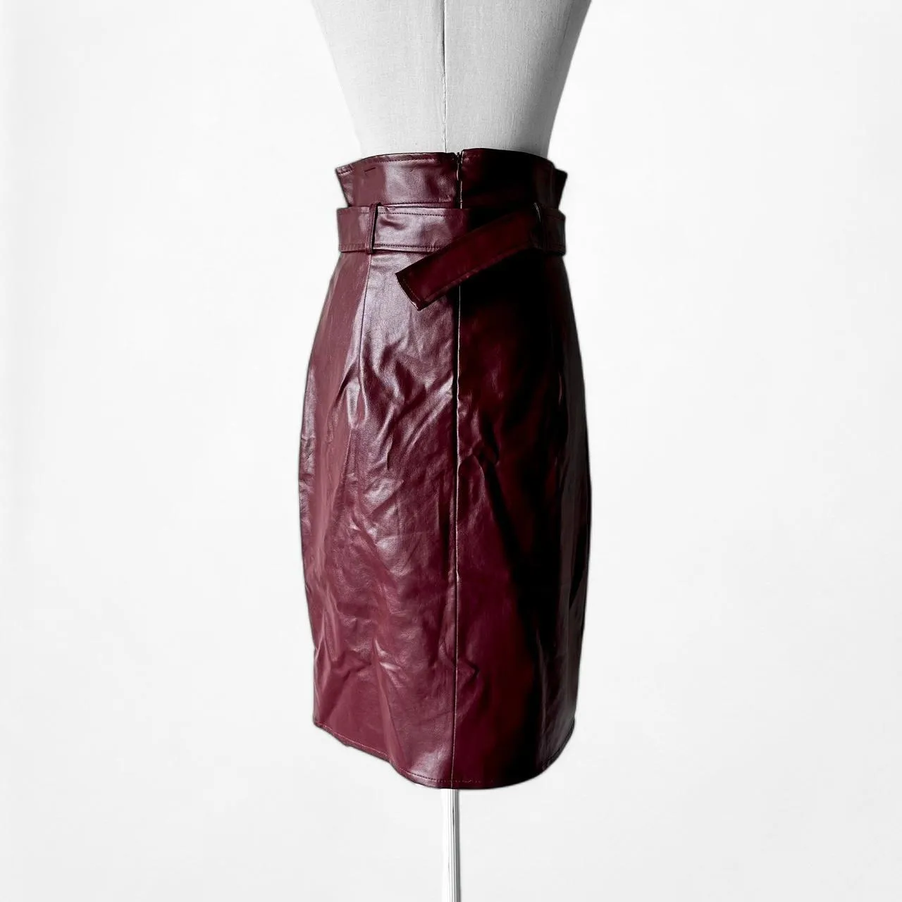 Missguided Burgundy Red Faux Leather Belted Knee Length A-Line Skirt Size 0/XS