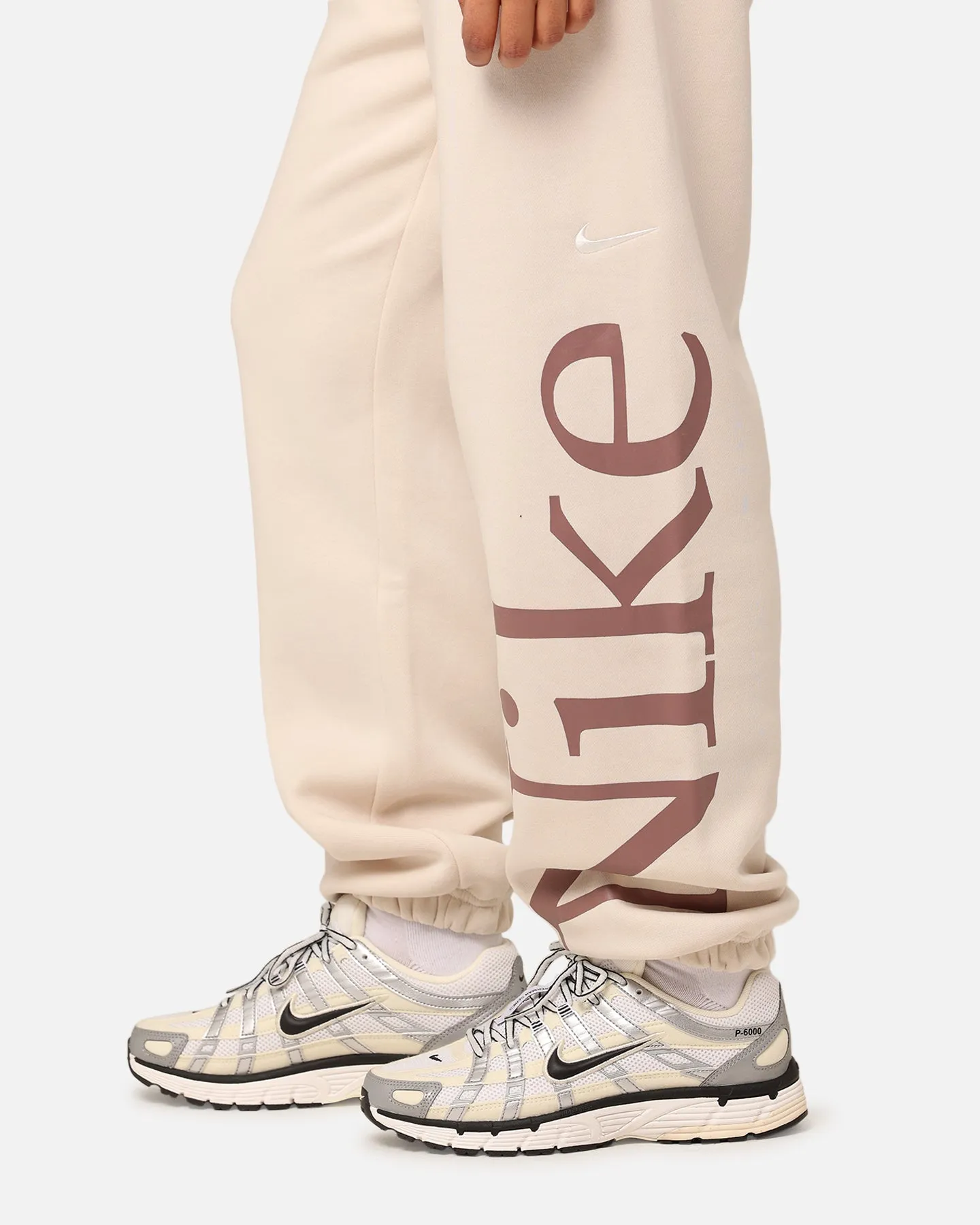 Nike Women's Sportswear Phoenix Fleece Oversized Logo Sweatpants Light Orewood Brown