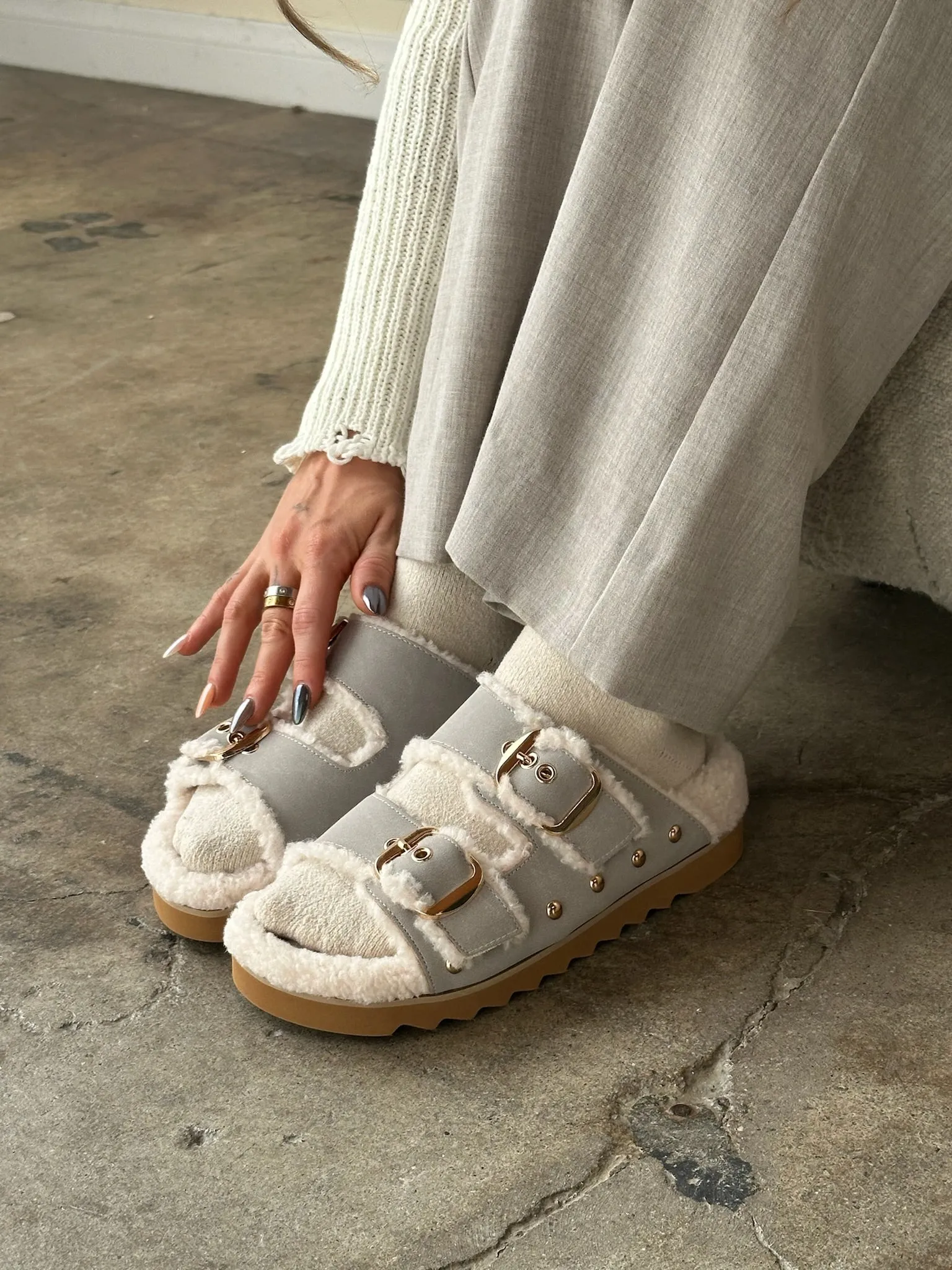 TRESOR-GRAY FLAT SLIPPER