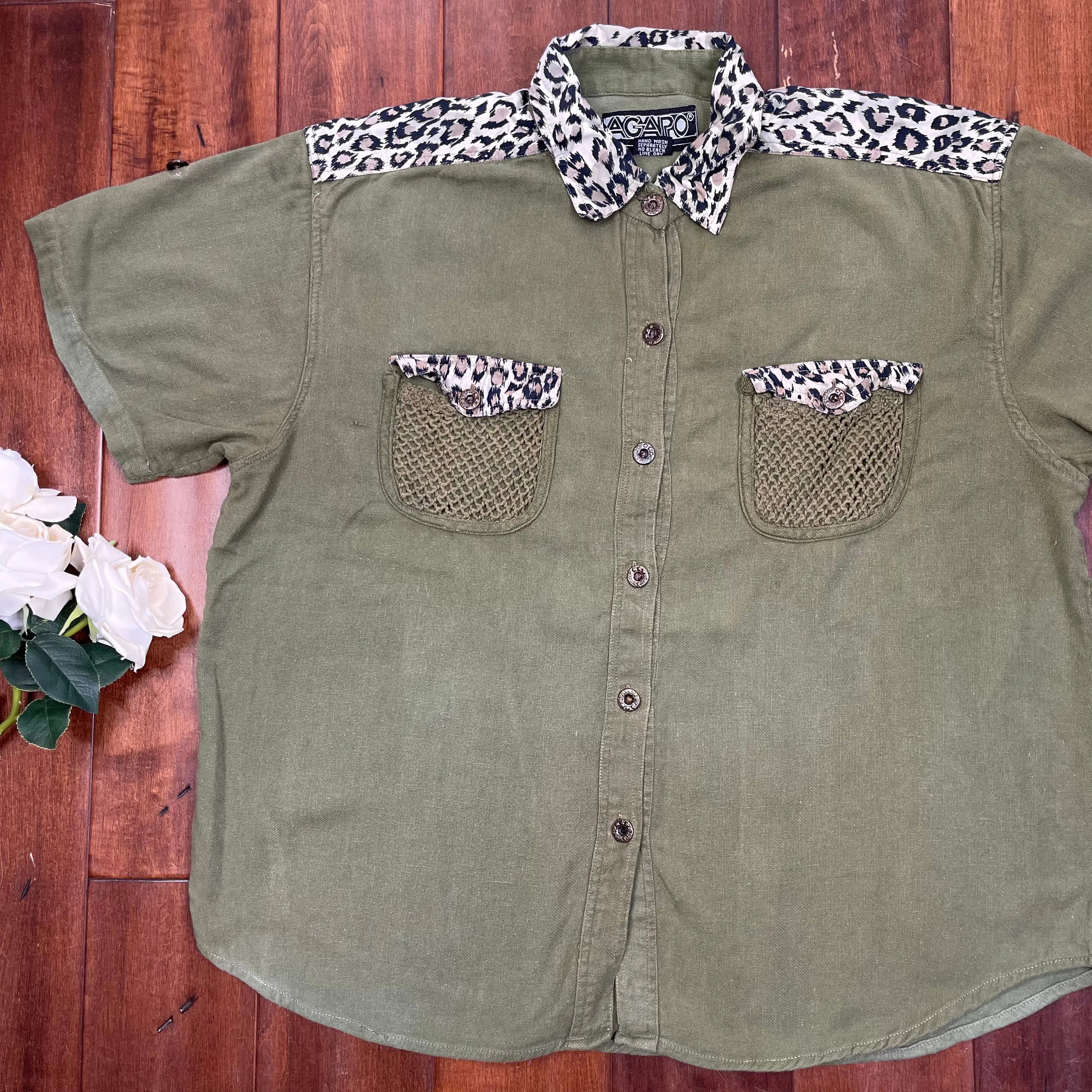 VINTAGE CHEETAH PRINT BUTTON-UP